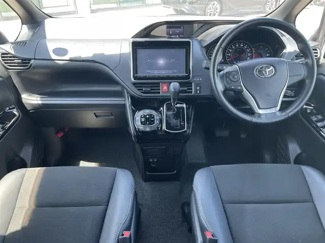 トヨタ ノア Si ダブルバイビーⅡ 鳥取県 2019(令1)年 5.2万km ホワイトパールクリスタルシャイン 純正９インチナビ/フルセグ/DVD/CD/BT/バックカメラ・ビルトインETC/前方ドライブレコーダー/ハーフレザーシート/トヨタセーフティセンス/クルーズコントロール/レーンキープアシスト/両側パワースライドドア/LEDヘッドライト/フォグライト/純正16インチアルミホイール/プッシュエンジンスタート/アイドリングストップ/フロアマット/ドアバイザー/スペアキー