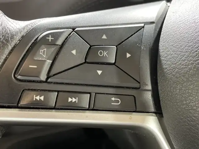日産 セレナ ハイウェイスター 福岡県 2020(令2)年 3万km マルーンレッド 2トーン ・純正ナビ　/・前ドラレコ　/・社外フリップダウンモニター　/・クルコン　/・横滑り防止　/・前後コーナーセンサー　/・エマージェンシーブレーキ　/・ハンズフリーオートスライド　/・片側パワスラ　/・バックカメラ　/・オートライト/・純正フロアマット/・純正15インチアルミ/・電格ミラー