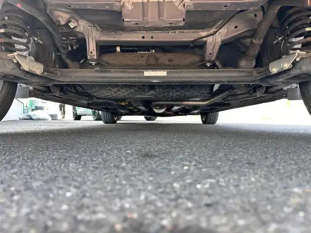 トヨタ タンク カスタムG－T 宮城県 2018(平30)年 2.4万km プラムブラウンパールクリスタルシャイン コンフォートパッケージ/・シートヒーター（運転席/助手席）/・シートバックテーブル（運転席/助手席）/＝＝＝/スマートアシスト2/・衝突回避支援ブレーキ機能/・衝突警報機能（対車両/歩行者）/・車線逸脱警報機能/・誤発進抑制制御機能/・先行車発進お知らせ機能/純正9インチナビ（NSZT-Y68T）/・CD/DVD/・Bluetooth/・フルセグTV/バックカメラ/ビルトインETC2.0/ドライブレコーダー/両側パワースライドドア/革巻きステアリング/クルーズコントロール/ステアリングスイッチ/LEDヘッドランプ/フォグランプ/オートライト/スマートキー＆プッシュスタート/電動格納ミラー/純正15インチAW/純正フロアマット/純正ドアバイザー/Wエアバッグ