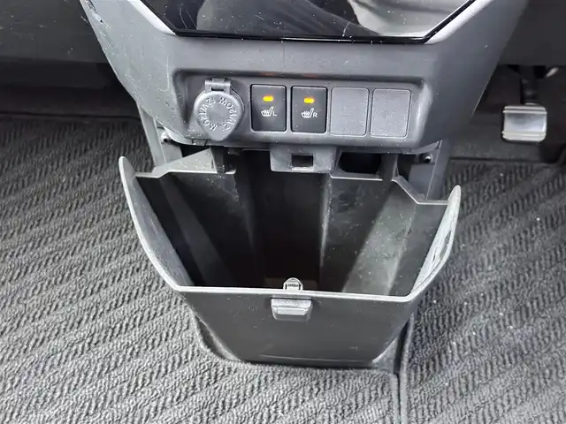 トヨタ タンク カスタムG－T 宮城県 2018(平30)年 2.4万km プラムブラウンパールクリスタルシャイン コンフォートパッケージ/・シートヒーター（運転席/助手席）/・シートバックテーブル（運転席/助手席）/＝＝＝/スマートアシスト2/・衝突回避支援ブレーキ機能/・衝突警報機能（対車両/歩行者）/・車線逸脱警報機能/・誤発進抑制制御機能/・先行車発進お知らせ機能/純正9インチナビ（NSZT-Y68T）/・CD/DVD/・Bluetooth/・フルセグTV/バックカメラ/ビルトインETC2.0/ドライブレコーダー/両側パワースライドドア/革巻きステアリング/クルーズコントロール/ステアリングスイッチ/LEDヘッドランプ/フォグランプ/オートライト/スマートキー＆プッシュスタート/電動格納ミラー/純正15インチAW/純正フロアマット/純正ドアバイザー/Wエアバッグ
