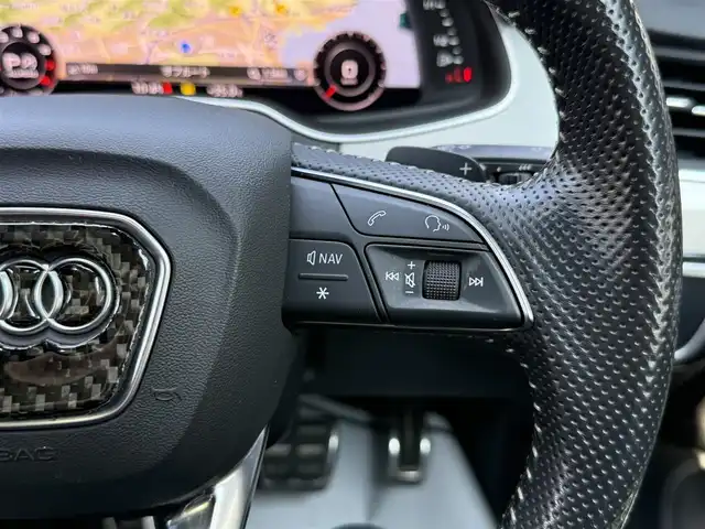 アウディ Ｑ７ 55TFSIクワトロアダプティブエアサスペンション 静岡県 2019(平31)年 4.8万km パール エアサスペンション/パノラマサンルーフ/レザーシート/バーチャルコックピット/BSM/電動リアゲート/純正ナビ/(CD/DVD/Bluetooth/フルセグ)/360°カメラ/アダプティブクルーズコントロール/レーンキープアシスト/パーキングアシスト/ダウンヒルアシストコントロール/メモリー付パワーシート/シートヒーター/アドバンストキー/ETC2.0/ドライブレコーダー/純正フロアマット/純正21インチアルミホイール/3列シート/保証書/取説