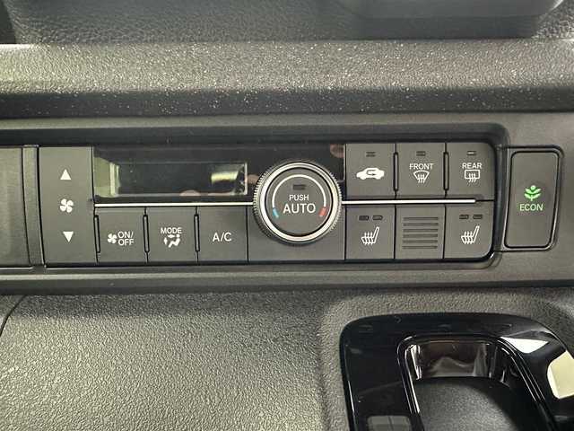 ホンダ Ｎ ＢＯＸ カスタム ターボ 兵庫県 2025(令7)年 0.1千km プラチナホワイトパール 届出済未使用車/純正メモリーナビ（BT/USB/ フルセグTV）/バックカメラ/純正15インチアルミホイール/LEDヘッドランプ/両側パワースライドドア/ハーフレザーシート/スマートキー2本/プッシュスタート/ACC/LKA/DCS/オートハイビーム/ヘッドライトレベライザー/シートヒーター