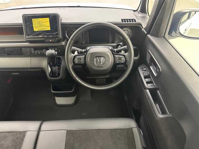 ホンダ Ｎ ＢＯＸ カスタム ターボ 兵庫県 2025(令7)年 0.1千km プラチナホワイトパール 届出済未使用車/純正メモリーナビ（BT/USB/ フルセグTV）/バックカメラ/純正15インチアルミホイール/LEDヘッドランプ/両側パワースライドドア/ハーフレザーシート/スマートキー2本/プッシュスタート/ACC/LKA/DCS/オートハイビーム/ヘッドライトレベライザー/シートヒーター