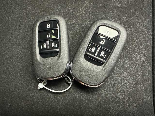 ホンダ Ｎ ＢＯＸ カスタム ターボ 兵庫県 2025(令7)年 0.1千km プラチナホワイトパール 届出済未使用車/純正メモリーナビ（BT/USB/ フルセグTV）/バックカメラ/純正15インチアルミホイール/LEDヘッドランプ/両側パワースライドドア/ハーフレザーシート/スマートキー2本/プッシュスタート/ACC/LKA/DCS/オートハイビーム/ヘッドライトレベライザー/シートヒーター