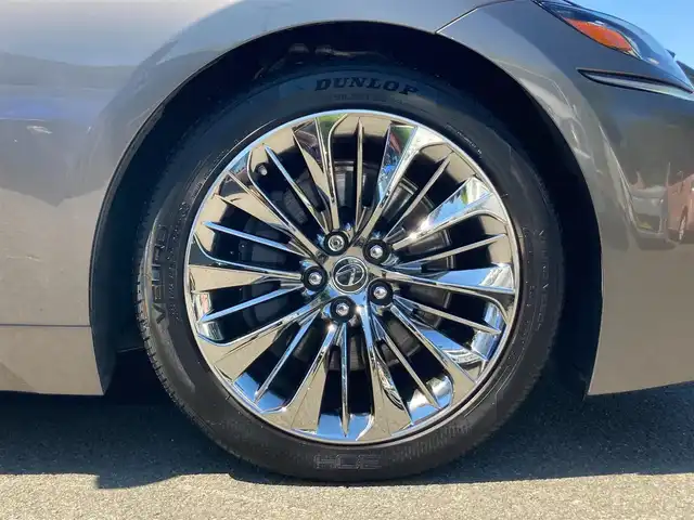 レクサス ＬＳ 500h バージョンL 静岡県 2019(令1)年 7.2万km マンガンラスター Toyota Safety Sense/純正ナビ/　AM FM CD DVD Bluetooth USB AUX/フルセグTV/ビルトインETC2.0/LEDオートヘッドランプ/全席シートヒーター＆シートベンチレーション/レーダークルーズコントロール/デジタルインナーミラー/パワートランクリッド/純正20インチアルミホイール/ヘッドアップディスプレイ/電動リアサンシェード/スマートキー2本＆カードキー1枚/アラウンドビューモニター/ドライブレコーダー/ブラウンレザーシート/全席パワーシート