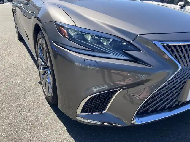 レクサス ＬＳ 500h バージョンL 静岡県 2019(令1)年 7.2万km マンガンラスター Toyota Safety Sense/純正ナビ/　AM FM CD DVD Bluetooth USB AUX/フルセグTV/ビルトインETC2.0/LEDオートヘッドランプ/全席シートヒーター＆シートベンチレーション/レーダークルーズコントロール/デジタルインナーミラー/パワートランクリッド/純正20インチアルミホイール/ヘッドアップディスプレイ/電動リアサンシェード/スマートキー2本＆カードキー1枚/アラウンドビューモニター/ドライブレコーダー/ブラウンレザーシート/全席パワーシート