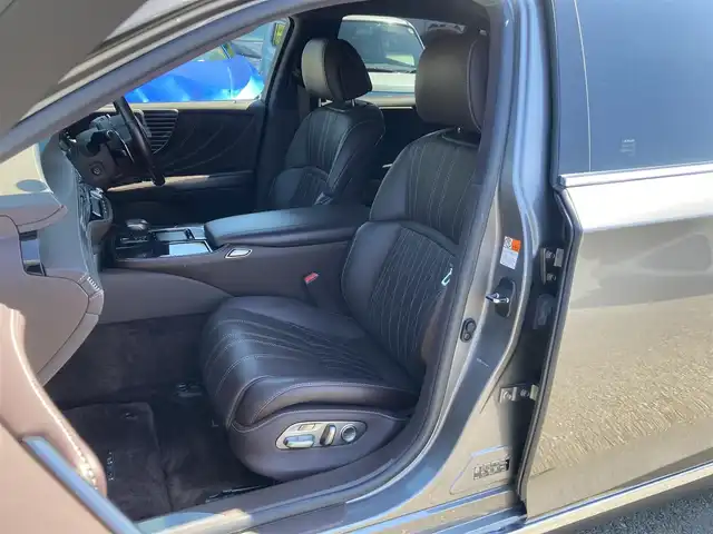 レクサス ＬＳ 500h バージョンL 静岡県 2019(令1)年 7.2万km マンガンラスター Toyota Safety Sense/純正ナビ/　AM FM CD DVD Bluetooth USB AUX/フルセグTV/ビルトインETC2.0/LEDオートヘッドランプ/全席シートヒーター＆シートベンチレーション/レーダークルーズコントロール/デジタルインナーミラー/パワートランクリッド/純正20インチアルミホイール/ヘッドアップディスプレイ/電動リアサンシェード/スマートキー2本＆カードキー1枚/アラウンドビューモニター/ドライブレコーダー/ブラウンレザーシート/全席パワーシート