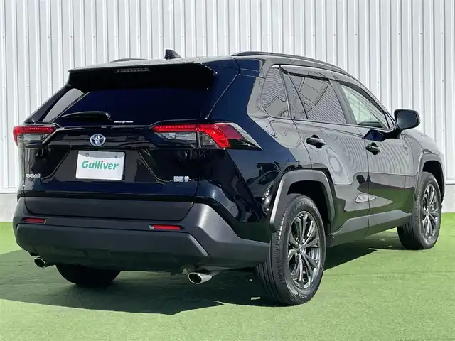 トヨタ ＲＡＶ４ ハイブリットX 香川県 2022(令4)年 3.7万km アティチュードブラックマイカ 純正9インチメモリーナビ/→AM/FM/CD/DVD/Bluetooth/フルセグTV/レーダークルーズコントロール/レーンキープアシスト/ビルトインETC/バックカメラ/ドライブレコーダー/衝突軽減ブレーキ/オートハイビーム/LEDヘッドライト/ブラインドスポットモニター/純正オプション18インチアルミホイール/ステアリングスイッチ/スマートキー/スペアキー×1/禁煙車