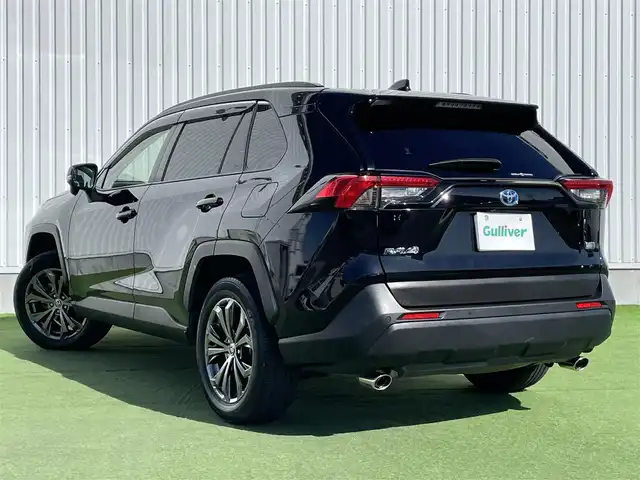 トヨタ ＲＡＶ４ ハイブリットX 香川県 2022(令4)年 3.7万km アティチュードブラックマイカ 純正9インチメモリーナビ/→AM/FM/CD/DVD/Bluetooth/フルセグTV/レーダークルーズコントロール/レーンキープアシスト/ビルトインETC/バックカメラ/ドライブレコーダー/衝突軽減ブレーキ/オートハイビーム/LEDヘッドライト/ブラインドスポットモニター/純正オプション18インチアルミホイール/ステアリングスイッチ/スマートキー/スペアキー×1/禁煙車