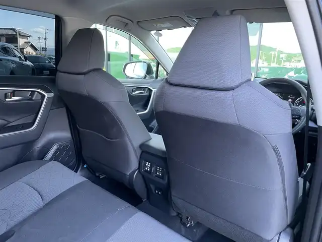 トヨタ ＲＡＶ４ ハイブリットX 香川県 2022(令4)年 3.7万km アティチュードブラックマイカ 純正9インチメモリーナビ/→AM/FM/CD/DVD/Bluetooth/フルセグTV/レーダークルーズコントロール/レーンキープアシスト/ビルトインETC/バックカメラ/ドライブレコーダー/衝突軽減ブレーキ/オートハイビーム/LEDヘッドライト/ブラインドスポットモニター/純正オプション18インチアルミホイール/ステアリングスイッチ/スマートキー/スペアキー×1/禁煙車