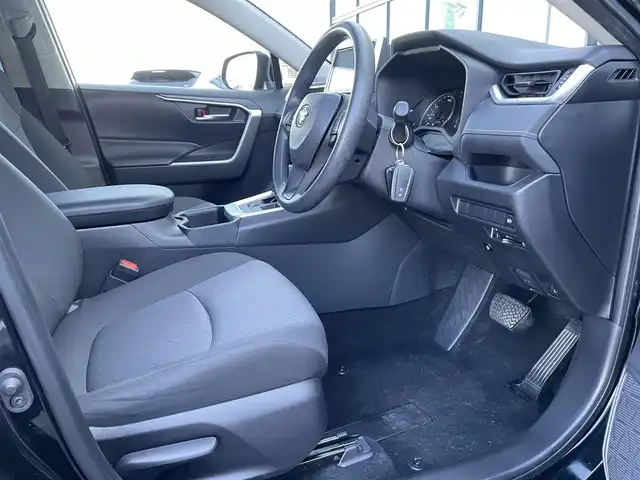 トヨタ ＲＡＶ４ ハイブリットX 香川県 2022(令4)年 3.7万km アティチュードブラックマイカ 純正9インチメモリーナビ/→AM/FM/CD/DVD/Bluetooth/フルセグTV/レーダークルーズコントロール/レーンキープアシスト/ビルトインETC/バックカメラ/ドライブレコーダー/衝突軽減ブレーキ/オートハイビーム/LEDヘッドライト/ブラインドスポットモニター/純正オプション18インチアルミホイール/ステアリングスイッチ/スマートキー/スペアキー×1/禁煙車