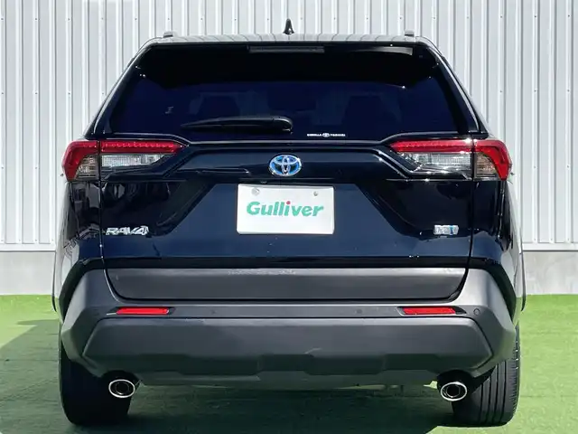 トヨタ ＲＡＶ４ ハイブリットX 香川県 2022(令4)年 3.7万km アティチュードブラックマイカ 純正9インチメモリーナビ/→AM/FM/CD/DVD/Bluetooth/フルセグTV/レーダークルーズコントロール/レーンキープアシスト/ビルトインETC/バックカメラ/ドライブレコーダー/衝突軽減ブレーキ/オートハイビーム/LEDヘッドライト/ブラインドスポットモニター/純正オプション18インチアルミホイール/ステアリングスイッチ/スマートキー/スペアキー×1/禁煙車