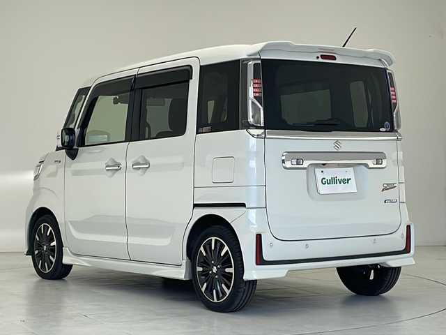 スズキ スペーシア カスタム HYBRID XS 沖縄県 2021(令3)年 5.2万km ピュアホワイトP 純正８インチナビ/（Ｂｌｕｅｔｏｏｔｈ　フルセグTV　ＣＤ　ＤＶＤ）/全方位モニター/ドライブレコーダー/クルーズコントロール/両側パワースライドドア/コーナーセンサー/衝突軽減ブレーキ/ヘッドアップディスプレイ/革巻きステアリング/シートヒーター/ハーフレザーシート/純正15インチアルミホイール/LEDヘッドライト/オートライト/ドアバイザー