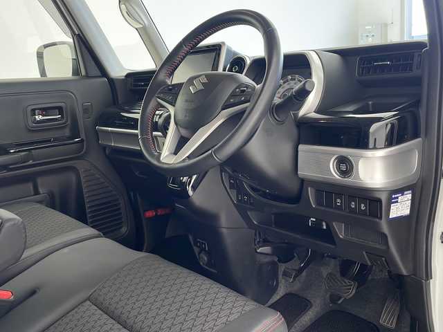 スズキ スペーシア カスタム HYBRID XS 沖縄県 2021(令3)年 5.2万km ピュアホワイトP 純正８インチナビ/（Ｂｌｕｅｔｏｏｔｈ　フルセグTV　ＣＤ　ＤＶＤ）/全方位モニター/ドライブレコーダー/クルーズコントロール/両側パワースライドドア/コーナーセンサー/衝突軽減ブレーキ/ヘッドアップディスプレイ/革巻きステアリング/シートヒーター/ハーフレザーシート/純正15インチアルミホイール/LEDヘッドライト/オートライト/ドアバイザー