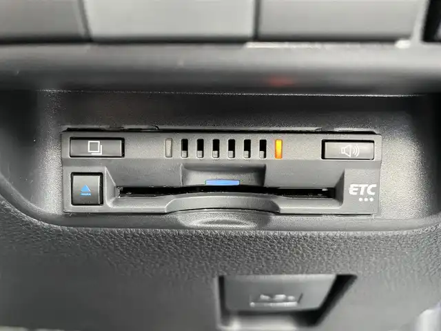 トヨタ アクア GRスポーツ 滋賀県 2024(令6)年 0.1千km パールⅡ 純正ナビ/Bluetooth/USB/Miracast/パノラミックビューモニター/セーフティセンス/・プリクラッシュセーフティ/・レーントレーシングアシスト/・レーダークルーズコントロール/・オートマチックハイビーム/・ロードサインアシスト/パーキングサポートブレーキ/ハーフレザーシート/コンフォートパッケージ/・イージリターン機能/・シートヒーター /・シートバックポケット/・ステアリングヒーター/LEDヘッドライト/オートライト/ETC/前後ドライブレコーダー/プッシュスタート /スマートキー