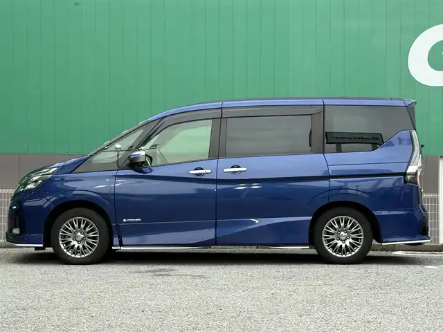 日産 セレナ e-パワー オーテック セーフティPKG 千葉県 2021(令3)年 5.5万km カスピアンブルー 純正10インチナビ/オーテック/フルセグ/DRL（デイタイムランニングランプ）/エンジンスターター/プロパイロット/全方位運転支援システム/全方位カメラ/エマージェンシーブレーキ/レーダークルーズコントロール/オーテックアルミホイール/ハンドルヒーター/エンジンスターター/スタッドレスタイヤ積込