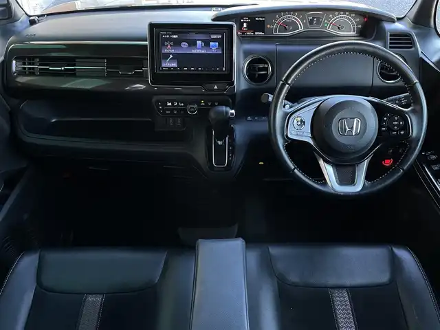 ホンダ Ｎ ＢＯＸ G L ターボ ホンダセンシング 岐阜県 2018(平30)年 3万km クリスタルブラックパール 禁煙車/社外SDナビ/AM/FM/CD/BT/フルセグTV/バックカメラ/衝突軽減ブレーキ/LKA/両側パワースライドドア/レーダークルーズコントロール /ビルトインETC/ハーフレザーシート /スマートキー/プッシュスタート /360°ドライブレコーダー/純正アルミホイール/純正ドアバイザー/純正フロアマット/オートライト/LEDヘッドライト/フォグランプ