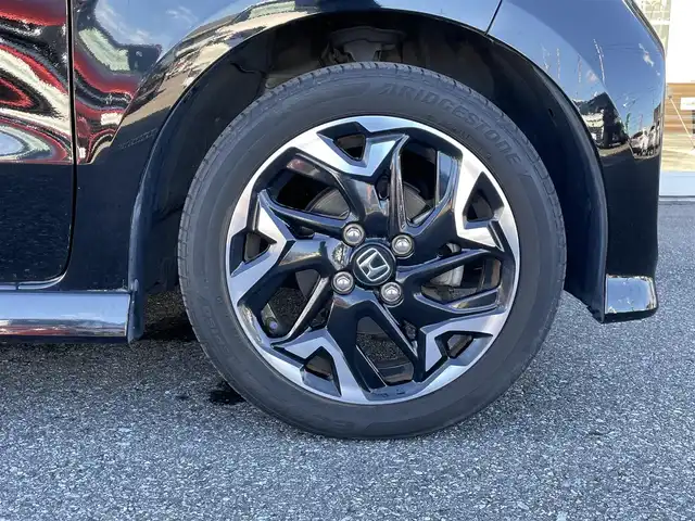 ホンダ Ｎ ＢＯＸ G L ターボ ホンダセンシング 岐阜県 2018(平30)年 3万km クリスタルブラックパール 禁煙車/社外SDナビ/AM/FM/CD/BT/フルセグTV/バックカメラ/衝突軽減ブレーキ/LKA/両側パワースライドドア/レーダークルーズコントロール /ビルトインETC/ハーフレザーシート /スマートキー/プッシュスタート /360°ドライブレコーダー/純正アルミホイール/純正ドアバイザー/純正フロアマット/オートライト/LEDヘッドライト/フォグランプ