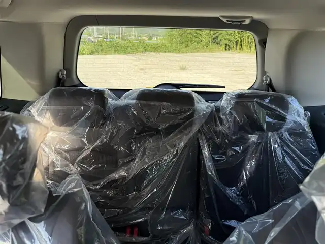 日産 エルグランド 250ハイウェイスターS 兵庫県 2025(令7)年 0.1千km パール 登録済み未使用車/純正アルミホイール/LEDヘッドライト/オートライト/コーナーセンサー/エマージェンシーブレーキ/ステアリングリモコン/プロパイロット/アラウンドビューモニタ-/BSM/レーダークルコン/レーンキープ/オートハイビーム/両側パワースライドドア/パワーバックドア/ハーフレザーシート/Ｗエアコン