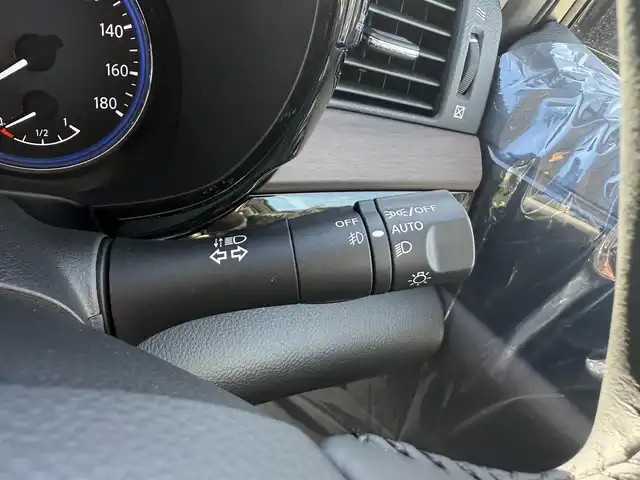 日産 エルグランド 250ハイウェイスターS 兵庫県 2025(令7)年 0.1千km パール 登録済み未使用車/純正アルミホイール/LEDヘッドライト/オートライト/コーナーセンサー/エマージェンシーブレーキ/ステアリングリモコン/プロパイロット/アラウンドビューモニタ-/BSM/レーダークルコン/レーンキープ/オートハイビーム/両側パワースライドドア/パワーバックドア/ハーフレザーシート/Ｗエアコン