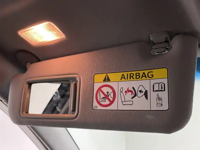 トヨタ クラウン ハイブリッド アスリートG 福岡県 2013(平25)年 8.8万km ホワイトパールクリスタルシャイン 純正HDDナビゲーション/CD DVD BT/フルセグテレビ/バックモニター/プリクラッシュモニター/レーダークルーズコントロール/オートハイビーム/革シート/シートヒーター/ベンチレーション/パワーシート/革巻きステアリング/ステアリングスイッチ/ETC/ステアリングヒーター/オートライト/純正18インチアルミホイール/後席シェード