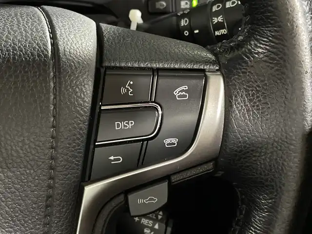 トヨタ クラウン ハイブリッド アスリートG 福岡県 2013(平25)年 8.8万km ホワイトパールクリスタルシャイン 純正HDDナビゲーション/CD DVD BT/フルセグテレビ/バックモニター/プリクラッシュモニター/レーダークルーズコントロール/オートハイビーム/革シート/シートヒーター/ベンチレーション/パワーシート/革巻きステアリング/ステアリングスイッチ/ETC/ステアリングヒーター/オートライト/純正18インチアルミホイール/後席シェード