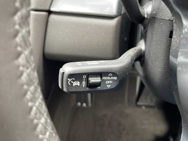 ポルシェ ９１１ カレラ 東京都 2017(平29)年 1.8万km ピュアホワイト 新車時保証書　整備記録簿/取扱説明書/ポルシェアクティブセーフ/アダプティブクルーズコントロール/アイドリングストップ/純正ナビ/BT/USB/SD/バックカメラ　ETC【DSRC】/ドライブレコーダー【前後】/レザーシート/シートヒーター/フロント背もたれパワーシート/アクティブサスペンション【PASM】/キーレスキー×２/LEDヘッドライト/オートライト/パドルシフト付皮巻きハンドル/純正19インチアルミ