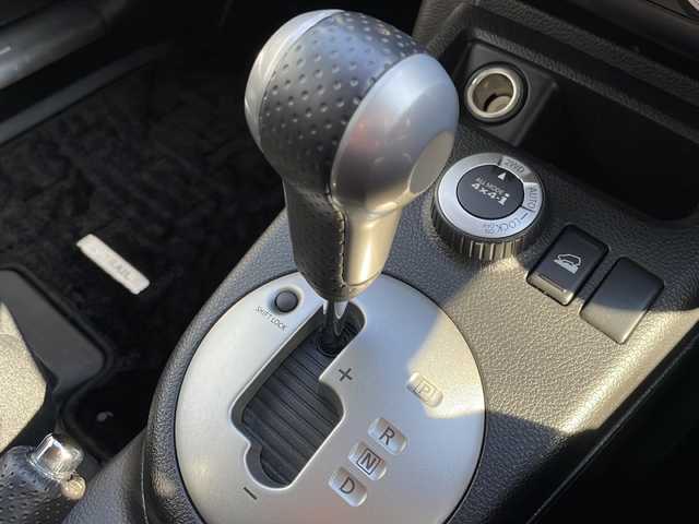 日産 エクストレイル 20GT 岩手県 2012(平24)年 6.8万km ブレードシルバー 4WD　純正ナビ BT CD/DVD再生 TV バックカメラ MAKアルミ GDマフラー 社外テールランプ クルーズコントロール オートHIDライト フォグランプ ルーフレール スマートキー ETC