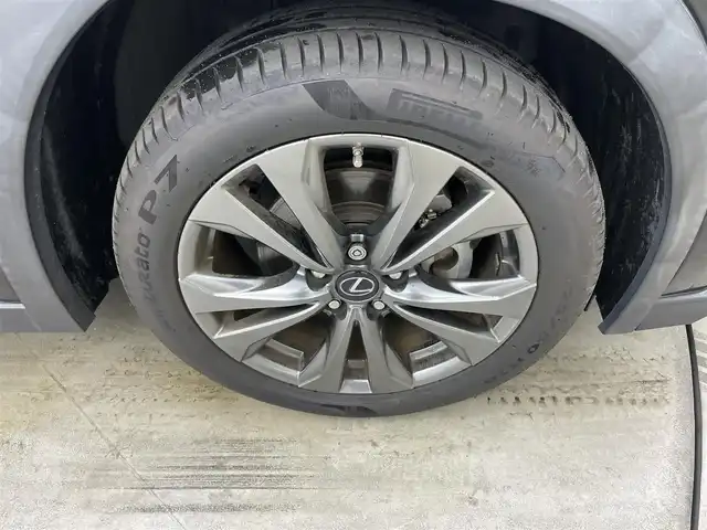 レクサス ＵＸ 200 Fスポーツ 岡山県 2018(平30)年 6万km グラファイトブラックガラスフレーク サンルーフ/純正ナビ/地デジ/Bluetooth/CD/DVD/SD/パノラミックビューモニター/BSM/HUD/黒革シート/シートヒーター /ベンチレーション /ステアリングヒーター/パワーシート/ドラレコ /ビルトインETC2.0/三眼LEDライト/衝突軽減ブレーキ/レーダークルーズコントロール/プッシュスタート /新車保証書/取扱説明書/スペアキー×１/カードキー×１