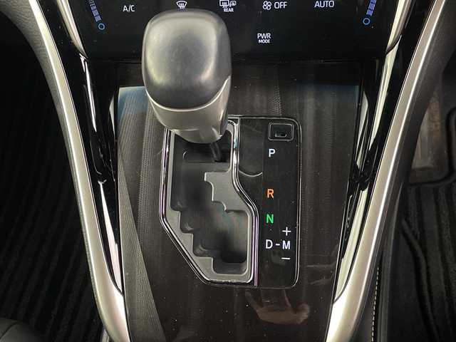 トヨタ ハリアー プレミアム 埼玉県 2019(令1)年 5.3万km ホワイトパールクリスタルシャイン 純正ナビ　/バックカメラ　/クルーズコントロール　/レーンキープアシスト　/衝突軽減ブレーキ　/コーナーセンサー　/パワーバックドア　/先行車発進お知らせ機能　/ＥＴＣ　/前後ドライブレコーダー　/社外アルミスタットレスタイヤ積込/フロアマット/アイドリングストップ/フォグランプ/LEDヘッドライト/ドアバイザー