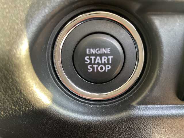 スズキ ジムニー シエラ JC 道央・札幌 2024(令6)年 3.6万km ピュアホワイトP ・４WD/・衝突被害軽減システム/・Bluetooth/・メモリナビ/・バックカメラ/・ETC/・クルーズコントロール/・ドライブレコーダー/・前席シートヒーター/・パーキングアシスト/・背面タイヤ/・レーンキープアシスト/・LEDヘッドライト/・ヘッドライトウォッシャー/・ダウンヒルアシストコントロール