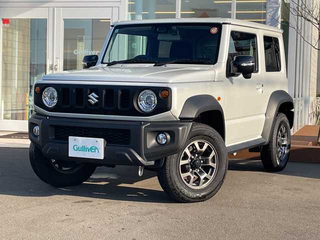 スズキ ジムニー シエラ JC 道央・札幌 2024(令6)年 3.6万km ピュアホワイトP ・４WD/・衝突被害軽減システム/・Bluetooth/・メモリナビ/・バックカメラ/・ETC/・クルーズコントロール/・ドライブレコーダー/・前席シートヒーター/・パーキングアシスト/・背面タイヤ/・レーンキープアシスト/・LEDヘッドライト/・ヘッドライトウォッシャー/・ダウンヒルアシストコントロール