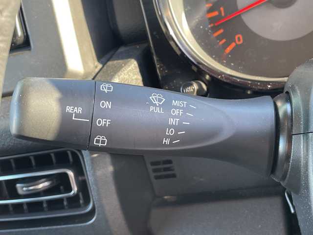 スズキ ジムニー シエラ JC 道央・札幌 2024(令6)年 3.6万km ピュアホワイトP ・４WD/・衝突被害軽減システム/・Bluetooth/・メモリナビ/・バックカメラ/・ETC/・クルーズコントロール/・ドライブレコーダー/・前席シートヒーター/・パーキングアシスト/・背面タイヤ/・レーンキープアシスト/・LEDヘッドライト/・ヘッドライトウォッシャー/・ダウンヒルアシストコントロール