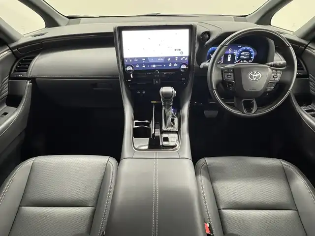 トヨタ アルファードハイブリット Z 三重県 2024(令6)年 0.5万km ブラック ハイブリッド/FF/MTモード付フロアCVT/14インチナビ/（FM/AM/TV/Bluetooth/USB/iPod/Miracast/CarPlay/AndroidAuto）/13.2インチ 有機EL後席モニター/パノラミックビューモニター（床下透過表示機能付）/両側パワースライドドア/ドライブレコーダー 前方/ETC2.0/Toyota Safety Sense/●PCS、LTA、レーダークルコン、アダプティブハイビーム、RSA、プロアクティブドライビングアシスト/●パーキングサポートブレーキ/・BSM/LCA/安心降車アシスト/など/装備/・デジタルインナーミラー*/・左右独立ムーンルーフ*/・合皮シート（ブラック）/・シートヒーター＆ベンチレーション（D/N/2nd）/・ステアリングヒーター/・パワーシート（Dメモリー付8way/N4way/2ndリクライニング＆オットマン）/・パワーバックドア/・100Vコンセント（1500W）/・ステアリングスイッチ/・3眼LEDヘッドランプ/・スーパーロングオーバーヘッドコンソール/・前席・後席左右独立オートエアコン/・オートワイパー/・おくだけ充電/・18inAW/・保/取/・スマートキーx2/など/*…メーカーOP