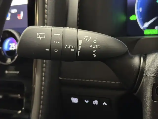 トヨタ アルファードハイブリット Z 三重県 2024(令6)年 0.5万km ブラック ハイブリッド/FF/MTモード付フロアCVT/14インチナビ/（FM/AM/TV/Bluetooth/USB/iPod/Miracast/CarPlay/AndroidAuto）/13.2インチ 有機EL後席モニター/パノラミックビューモニター（床下透過表示機能付）/両側パワースライドドア/ドライブレコーダー 前方/ETC2.0/Toyota Safety Sense/●PCS、LTA、レーダークルコン、アダプティブハイビーム、RSA、プロアクティブドライビングアシスト/●パーキングサポートブレーキ/・BSM/LCA/安心降車アシスト/など/装備/・デジタルインナーミラー*/・左右独立ムーンルーフ*/・合皮シート（ブラック）/・シートヒーター＆ベンチレーション（D/N/2nd）/・ステアリングヒーター/・パワーシート（Dメモリー付8way/N4way/2ndリクライニング＆オットマン）/・パワーバックドア/・100Vコンセント（1500W）/・ステアリングスイッチ/・3眼LEDヘッドランプ/・スーパーロングオーバーヘッドコンソール/・前席・後席左右独立オートエアコン/・オートワイパー/・おくだけ充電/・18inAW/・保/取/・スマートキーx2/など/*…メーカーOP