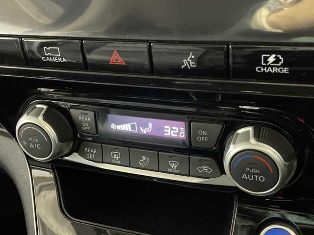 日産 セレナ e－パワー ハイウェイスター V 福岡県 2021(令3)年 5.7万km ダイヤモンドブラック 純正SDナビ(フルセグTV/DVD/CD/BT)アラウンドビューモニタープロパイロット両側パワスラエマージェンシーブレーキコーナーセンサーBSMデジタルインナーミラーLEDヘッドライトオートブレーキホールドスマートキー後席モニター