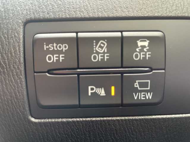 マツダ マツダ２ 15BD 愛知県 2023(令5)年 1.7万km スノーフレイクホワイトパールマイカ ワンオーナー/禁煙車/OP 純正リアルーフスポイラー/純正SDナビ/Bluetooth・USB・Apple CarPlay・AndroidAuto・AM・FM/３６０°セーフティーパッケージ/・３６０°ビューモニター/・フロントパーキングセンサー/・自動防眩ルームミラー/スマートシティーブレーキサポート/クリアランスソナー/ブラインドストップモニター（BSM）/車線逸脱防止システム/横滑り防止システム/スマートキー/プッシュスタート/LEDヘッドライト/オートライト/純正フロアマット/純正ドアバイザー/スペアスマートキー１本/取扱説明書/保証書