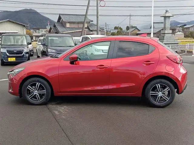 マツダ デミオ 13S 福井県 2018(平30)年 5万km ソウルレッドクリスタルM マツダコネクト７インチセンターディスプレイナビ/（Bluetooth/FM/AM/USB）/CELLSTARレーダー探知機（AR920AT）/CELLSTARドライブレコーダー（CS-21FH）/スマートキー/プッシュスタート/社外ETC/シートヒーター（D+N席）/LEDヘッドライト/オートライト/コーナーセンサー後/社外AW15インチ