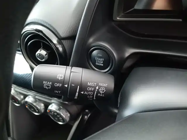 マツダ デミオ 13S 福井県 2018(平30)年 5万km ソウルレッドクリスタルM マツダコネクト７インチセンターディスプレイナビ/（Bluetooth/FM/AM/USB）/CELLSTARレーダー探知機（AR920AT）/CELLSTARドライブレコーダー（CS-21FH）/スマートキー/プッシュスタート/社外ETC/シートヒーター（D+N席）/LEDヘッドライト/オートライト/コーナーセンサー後/社外AW15インチ