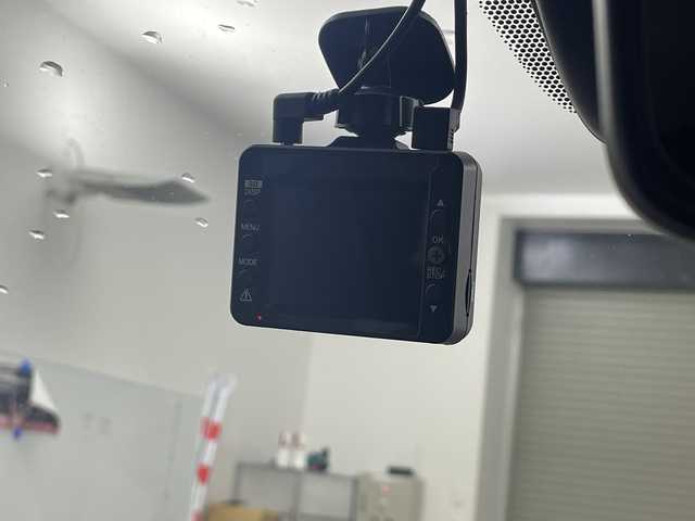 日産 ノート e－パワー メダリスト 福島県 2019(平31)年 1.9万km ブリリアントシルバー /禁煙車//アラウンドビューモニター//デジタルインナーミラー//社外７型ナビ/CD・DVD・BT・MSV・フルセグTV//レーダークルーズコントロール//ハーフレザーシート//オートハイビーム//クリアランスソナー//ステアリングリモコン//ＥＴＣ//ＬＥＤ//前後ドライブレコーダー//エマージェンシーブレーキ//フォグライト//コーナーポール//スペアキー