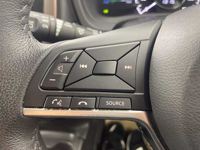 日産 ノート e－パワー メダリスト 福島県 2019(平31)年 1.9万km ブリリアントシルバー /禁煙車//アラウンドビューモニター//デジタルインナーミラー//社外７型ナビ/CD・DVD・BT・MSV・フルセグTV//レーダークルーズコントロール//ハーフレザーシート//オートハイビーム//クリアランスソナー//ステアリングリモコン//ＥＴＣ//ＬＥＤ//前後ドライブレコーダー//エマージェンシーブレーキ//フォグライト//コーナーポール//スペアキー