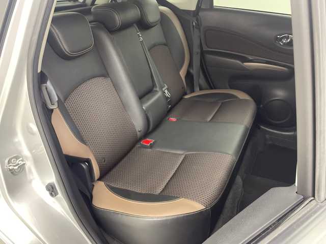 日産 ノート e－パワー メダリスト 福島県 2019(平31)年 1.9万km ブリリアントシルバー /禁煙車//アラウンドビューモニター//デジタルインナーミラー//社外７型ナビ/CD・DVD・BT・MSV・フルセグTV//レーダークルーズコントロール//ハーフレザーシート//オートハイビーム//クリアランスソナー//ステアリングリモコン//ＥＴＣ//ＬＥＤ//前後ドライブレコーダー//エマージェンシーブレーキ//フォグライト//コーナーポール//スペアキー