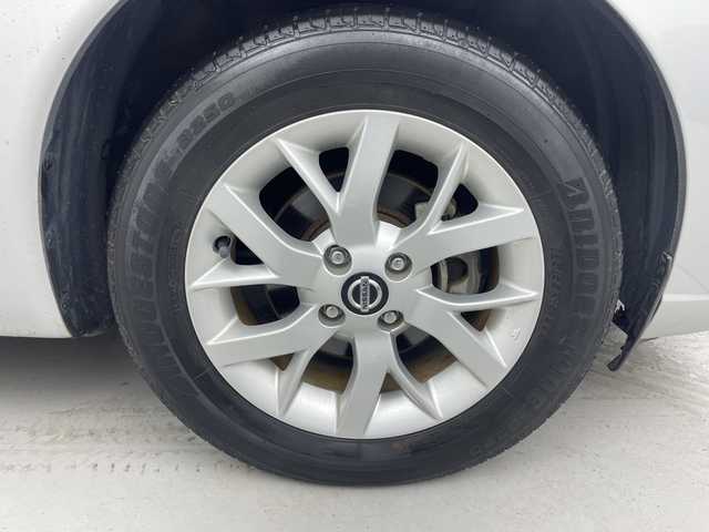 日産 ノート e－パワー メダリスト 福島県 2019(平31)年 1.9万km ブリリアントシルバー /禁煙車//アラウンドビューモニター//デジタルインナーミラー//社外７型ナビ/CD・DVD・BT・MSV・フルセグTV//レーダークルーズコントロール//ハーフレザーシート//オートハイビーム//クリアランスソナー//ステアリングリモコン//ＥＴＣ//ＬＥＤ//前後ドライブレコーダー//エマージェンシーブレーキ//フォグライト//コーナーポール//スペアキー