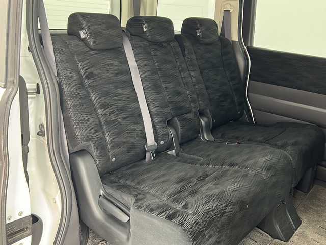 ホンダ ステップワゴン G インターナビEセレクション 群馬県 2012(平24)年 11.4万km ホワイトオーキッドパール 純正ナビ　純正９型後席モニター　バックカメラ　フルセグＴＶ　両側電動スライドドア　ＥＴＣ　ドライブレコーダー　キセノンヘッドライト　オートライト　スマートキー　横滑り防止装置　ルーフキャリア　禁煙