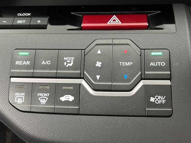 ホンダ ステップワゴン G インターナビEセレクション 群馬県 2012(平24)年 11.4万km ホワイトオーキッドパール 純正ナビ　純正９型後席モニター　バックカメラ　フルセグＴＶ　両側電動スライドドア　ＥＴＣ　ドライブレコーダー　キセノンヘッドライト　オートライト　スマートキー　横滑り防止装置　ルーフキャリア　禁煙