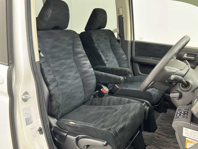 ホンダ ステップワゴン G インターナビEセレクション 群馬県 2012(平24)年 11.4万km ホワイトオーキッドパール 純正ナビ　純正９型後席モニター　バックカメラ　フルセグＴＶ　両側電動スライドドア　ＥＴＣ　ドライブレコーダー　キセノンヘッドライト　オートライト　スマートキー　横滑り防止装置　ルーフキャリア　禁煙