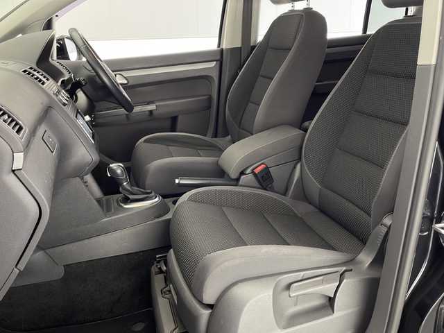 フォルクスワーゲン ゴルフ トゥーラン TSI コンフォートライン 宮崎県 2014(平26)年 7.8万km 黒 純正ナビ/ＤＶＤ　ＢＴオーディオ　ワンセグＴＶ/バックカメラ　/社外ＥＴＣ　/前後ドライブレコーダー　/クルーズコントロール　/オートＨＩＤヘッドライト　/純正オーディオ