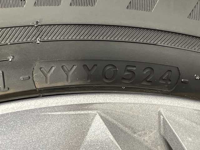 日産 ノート X 神奈川県 2024(令6)年 0.5万km ダークメタルグレー 純正9型ディスプレイオーディオ/AM FM AndroidAuto AppleCarPlay Bluetooth/アラウンドビューモニター/ブラインドスポットモニター/車線逸脱警報/後側方車両検知警報/エマージェンシーブレーキ/速度標識表示/標識検知支援/駐車支援/後退時車両検知警報/ふらつき警報/前席シートヒーター/ステアリングヒーター/ステアリングリモコン/純正ドライブレコーダー/ビルトインETC/フロアマット/LEDヘッドライト/オートライト/オートマチックハイビーム/インテリジェントキー/スペアキー