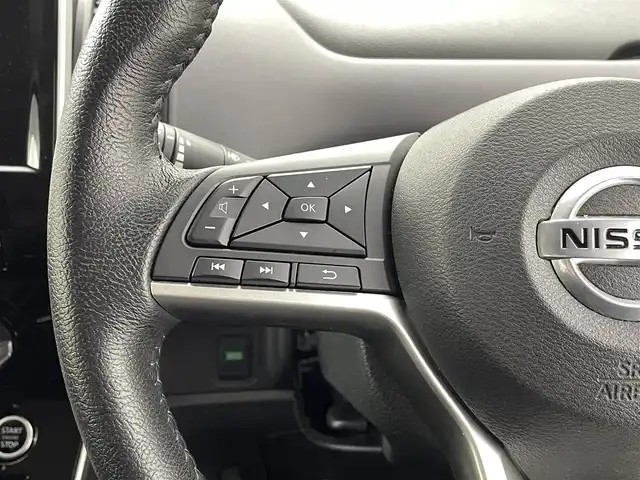 日産 セレナ ハイウェイスター V 熊本県 2020(令2)年 3.5万km ダイヤモンドブラック 禁煙車　/純正ナビ（ＣＤ・ＤＶＤ・フルセグ・ＢＴ・ＳＤ）/全周囲カメラ　/純正前方ドライブレコーダー　/フリップダウンモニター/ビルトインＥＴＣ　/両側パワースライドドア　/前後クリアランスソナー　/プロパイロット/レーダークルーズコントロール/衝突軽減ブレーキ/レーンキープアシスト/横滑り防止/アイドリングストップ/純正フロアマット/純正１６インチAW/オートライト/LEDヘッドライト/フォグライト/スマートキー/プッシュスタート