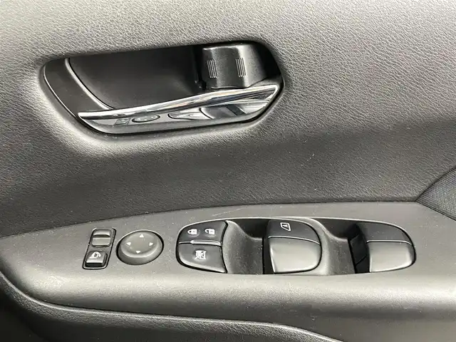 日産 セレナ ハイウェイスター V 熊本県 2020(令2)年 3.5万km ダイヤモンドブラック 禁煙車　/純正ナビ（ＣＤ・ＤＶＤ・フルセグ・ＢＴ・ＳＤ）/全周囲カメラ　/純正前方ドライブレコーダー　/フリップダウンモニター/ビルトインＥＴＣ　/両側パワースライドドア　/前後クリアランスソナー　/プロパイロット/レーダークルーズコントロール/衝突軽減ブレーキ/レーンキープアシスト/横滑り防止/アイドリングストップ/純正フロアマット/純正１６インチAW/オートライト/LEDヘッドライト/フォグライト/スマートキー/プッシュスタート